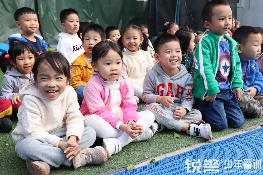 銳警少(shǎo)年(nián)警訓：海(hǎi)珠區(qū)思恩幼兒(ér)園小(xiǎo)特警體(tǐ)驗活動