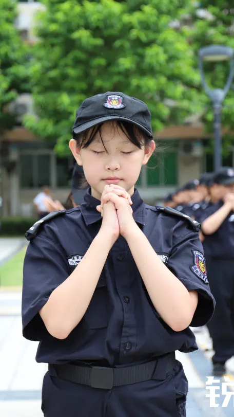 銳警少(shǎo)年(nián)警訓夏令營：成長(cháng)，就(jiù)是(shì)不(bù)斷突破自(zì)己