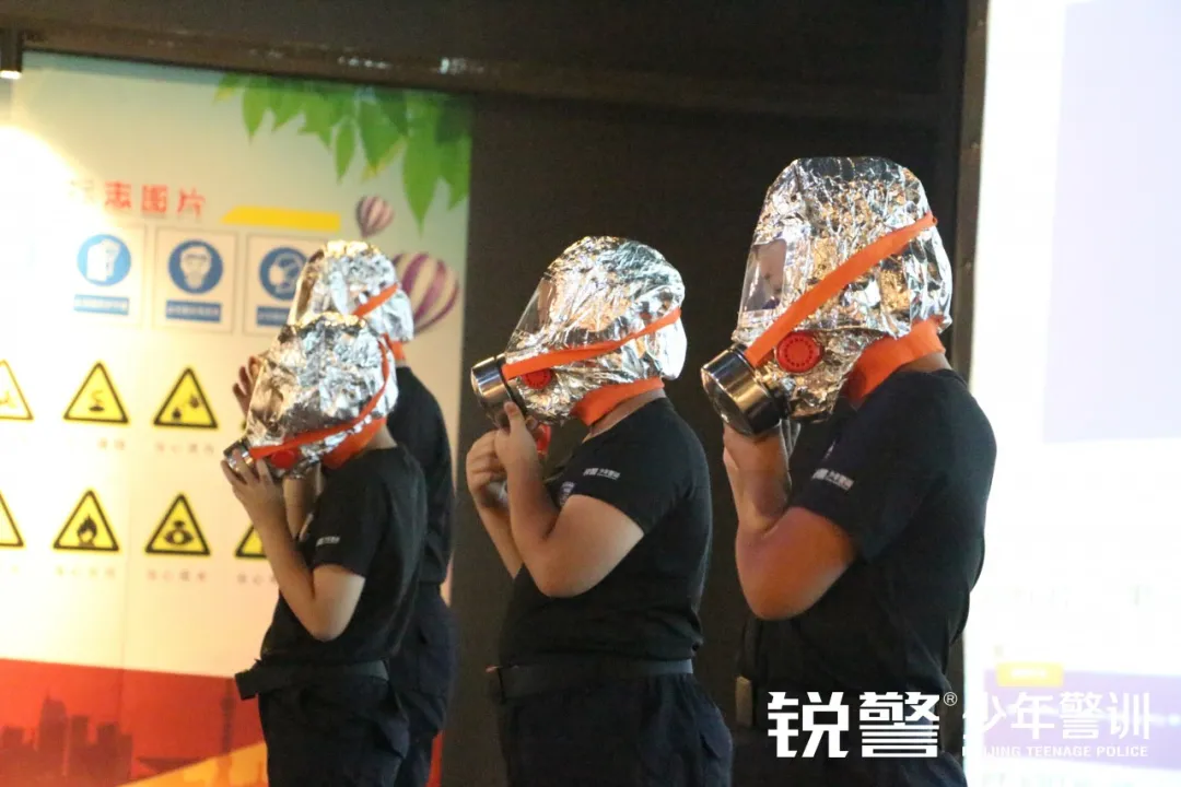 銳警少(shǎo)年(nián)警訓夏令營:雛鷹新飛(fēi),溫室小(xiǎo)花(huā)蛻變之旅,成長(cháng)的(de)力量