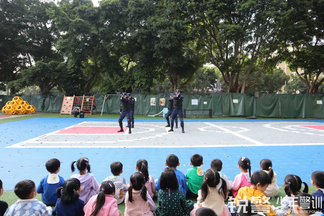 銳警少(shǎo)年(nián)警訓：海(hǎi)珠區(qū)思恩幼兒(ér)園小(xiǎo)特警體(tǐ)驗活動