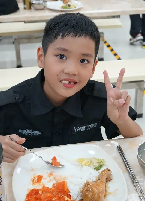 銳警少(shǎo)年(nián)警訓夏令營:揚帆起航,這(zhè)是(shì)一(yī)個(gè)嶄新的(de)開(kāi)始